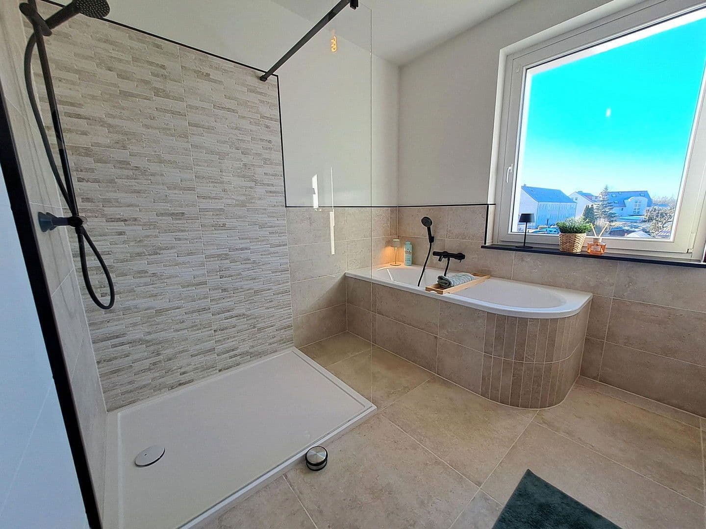 Prodej domu 121 m², pozemek 221 m², Bergstraße 37c, Stendal, Sasko-Anhaltsko Prodej domu 121 m², pozemek 221 m², Bergstraße 37c, Stendal, Sasko-Anhaltsko