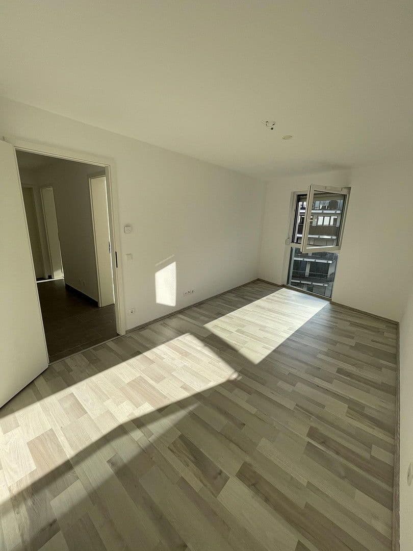 Prodej bytu 3+1 74 m², Europa-Allee 145, Frankfurt am Main, Hessen Prodej bytu 3+1 74 m², Europa-Allee 145, Frankfurt am Main, Hessen