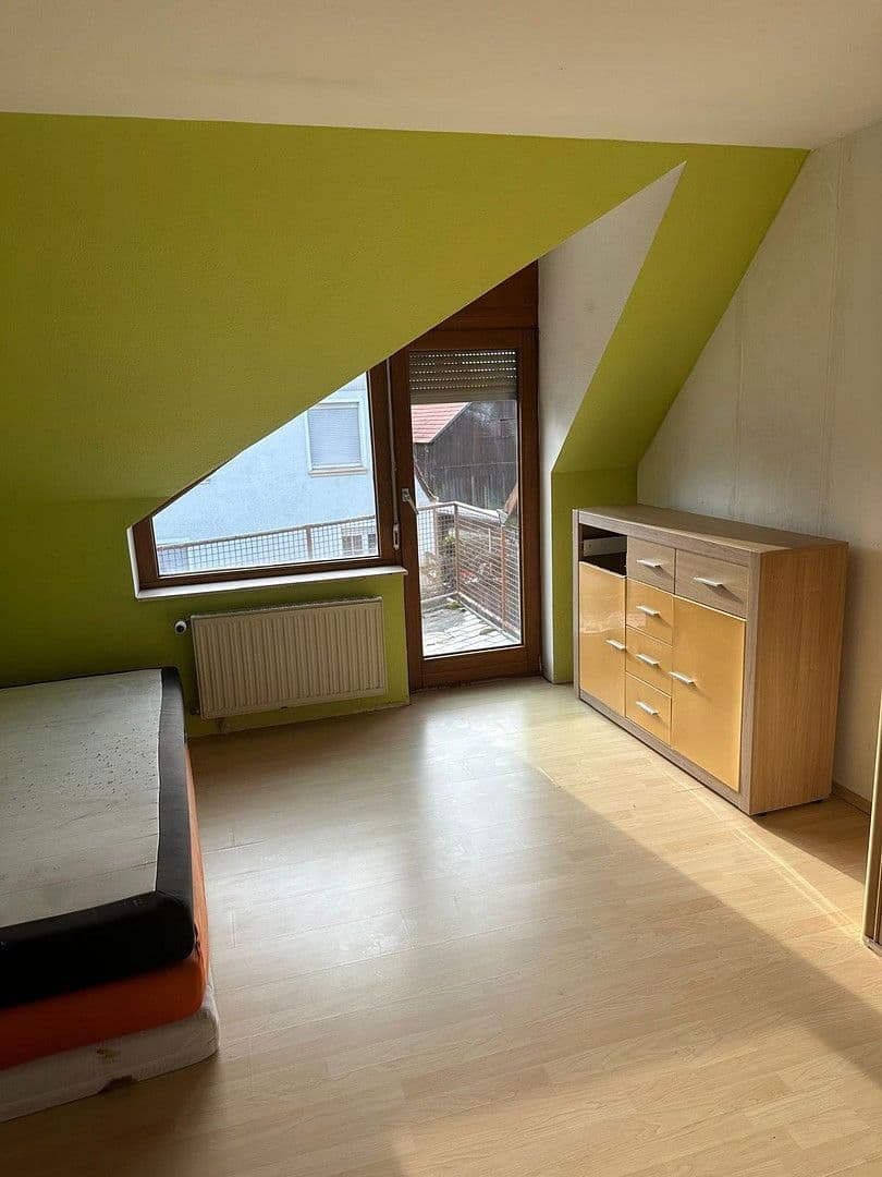 Prodej domu 95 m², pozemek 131 m², Illingen, Bádensko-Württembersko Prodej domu 95 m², pozemek 131 m², Illingen, Bádensko-Württembersko