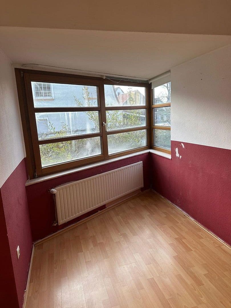 Prodej domu 95 m², pozemek 131 m², Illingen, Bádensko-Württembersko Prodej domu 95 m², pozemek 131 m², Illingen, Bádensko-Württembersko