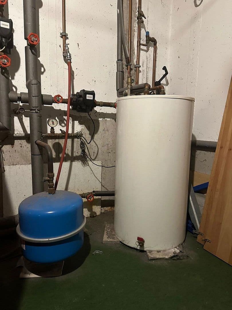 Prodej domu 95 m², pozemek 131 m², Illingen, Bádensko-Württembersko Prodej domu 95 m², pozemek 131 m², Illingen, Bádensko-Württembersko