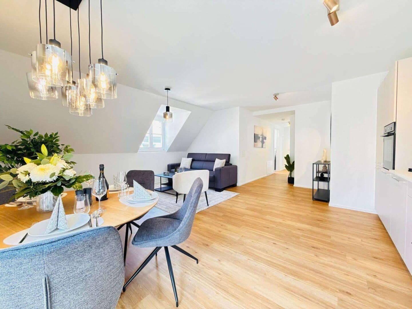 Prodej bytu 2+1 64 m², Christophstraße 8, Überlingen, Bádensko-Württembersko Prodej bytu 2+1 64 m², Christophstraße 8, Überlingen, Bádensko-Württembersko