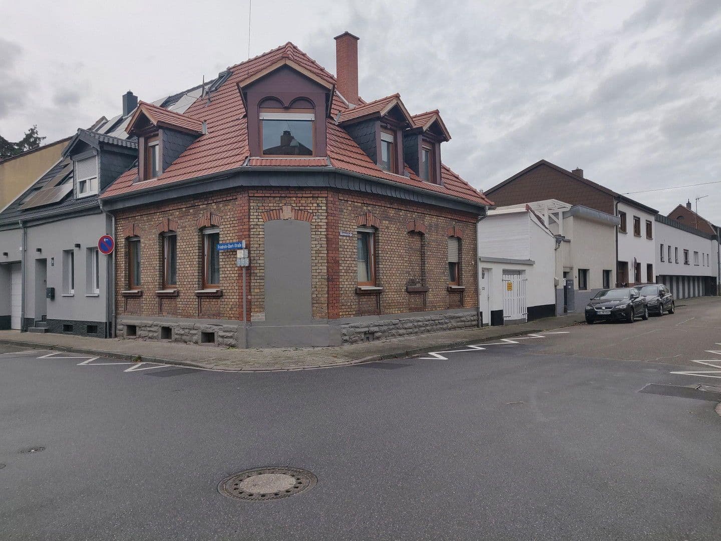 Prodej domu 136 m², pozemek 130 m², Eppelheim, Bádensko-Württembersko Prodej domu 136 m², pozemek 130 m², Eppelheim, Bádensko-Württembersko