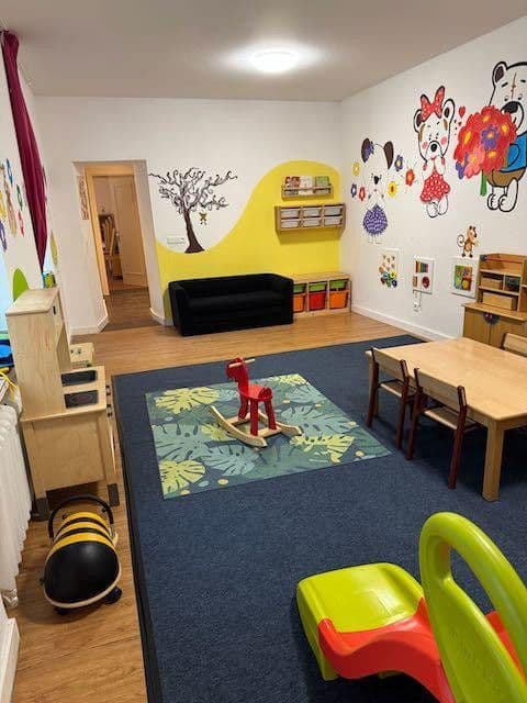 Prodej bytu 2+1 66 m², Düsseldorf, Severní Porýní-Vestfálsko Prodej bytu 2+1 66 m², Düsseldorf, Severní Porýní-Vestfálsko