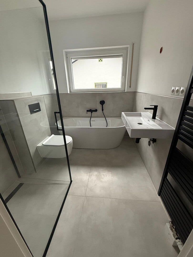 Prodej domu 165 m², pozemek 700 m², Alte Str. 3a, Bad Honnef, Severní Porýní-Vestfálsko Prodej domu 165 m², pozemek 700 m², Alte Str. 3a, Bad Honnef, Severní Porýní-Vestfálsko