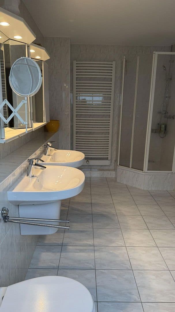 Prodej domu 130 m², pozemek 535 m², Aue-Bad Schlema, Sasko Prodej domu 130 m², pozemek 535 m², Aue-Bad Schlema, Sasko