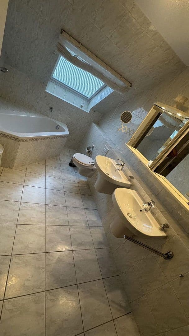 Prodej domu 130 m², pozemek 535 m², Aue-Bad Schlema, Sasko Prodej domu 130 m², pozemek 535 m², Aue-Bad Schlema, Sasko