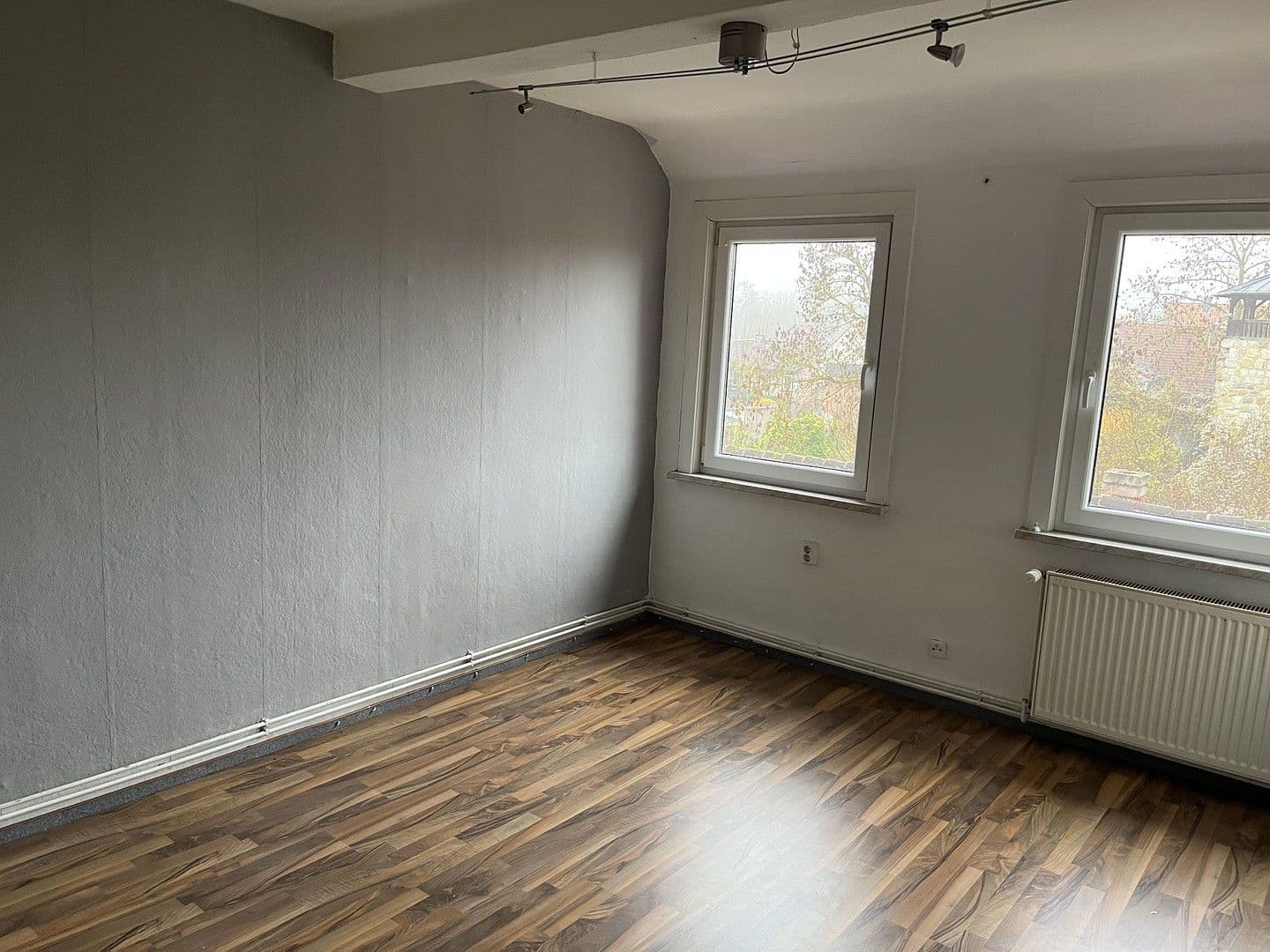 Prodej domu 195 m², pozemek 705 m², Heimstraße 14, Ellrich, Durynsko Prodej domu 195 m², pozemek 705 m², Heimstraße 14, Ellrich, Durynsko