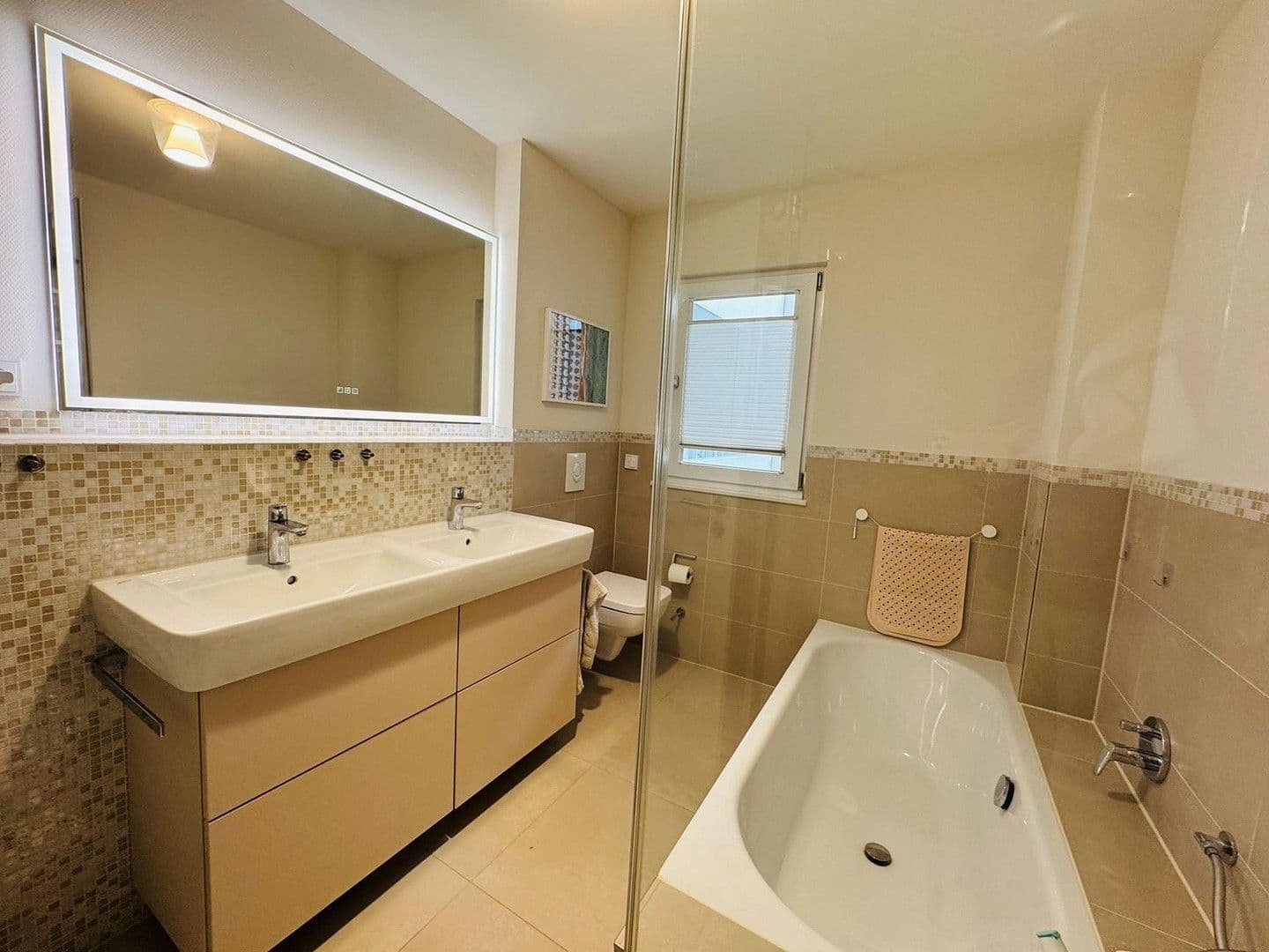 Prodej bytu 5+1 160 m², Frankfurt, Hessen Prodej bytu 5+1 160 m², Frankfurt, Hessen