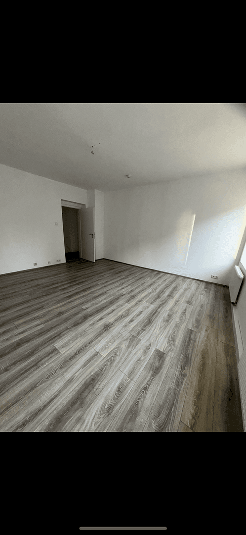 Pronájem bytu 3+1 60 m², Riedfeldstraße 87, Mannheim, Bádensko-Württembersko Pronájem bytu 3+1 60 m², Riedfeldstraße 87, Mannheim, Bádensko-Württembersko