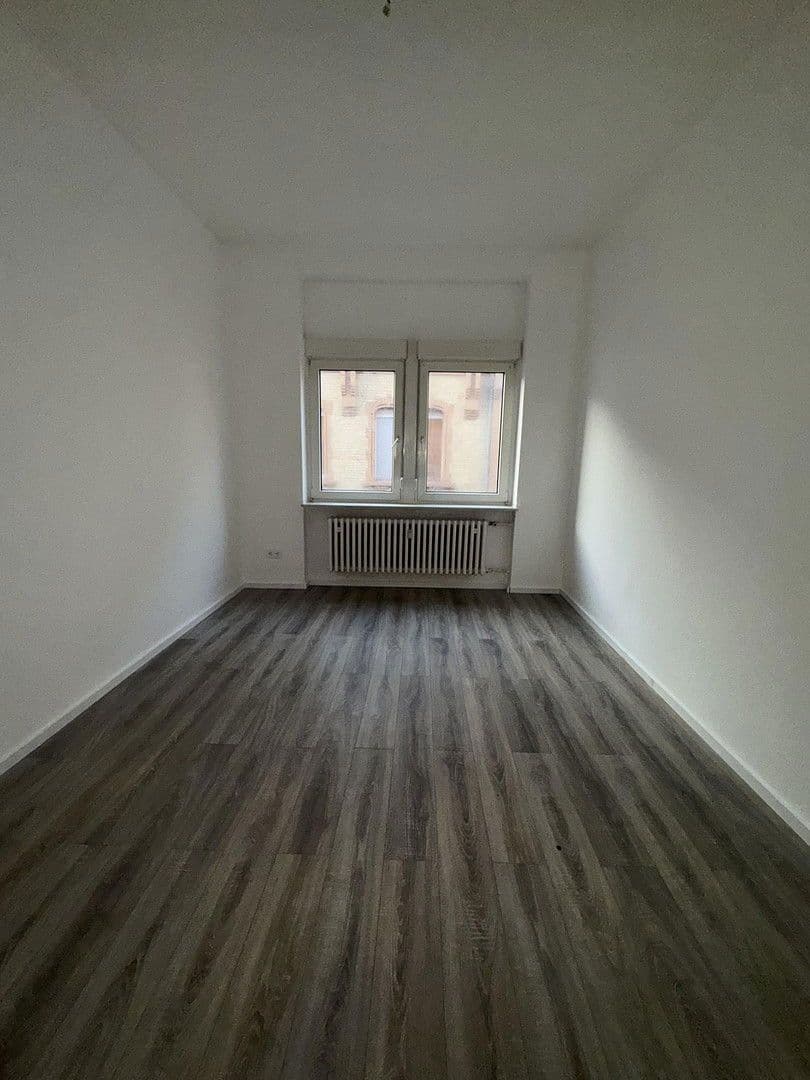 Pronájem bytu 3+1 60 m², Riedfeldstraße 87, Mannheim, Bádensko-Württembersko Pronájem bytu 3+1 60 m², Riedfeldstraße 87, Mannheim, Bádensko-Württembersko