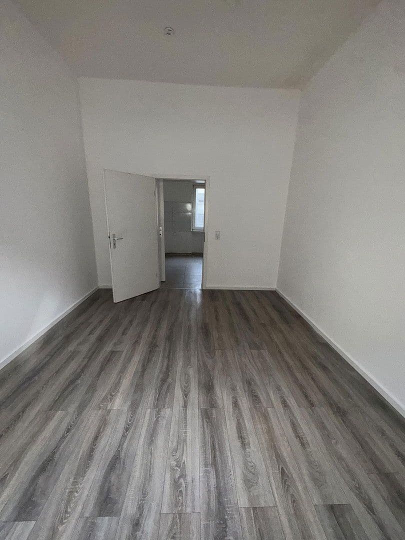Pronájem bytu 3+1 60 m², Riedfeldstraße 87, Mannheim, Bádensko-Württembersko Pronájem bytu 3+1 60 m², Riedfeldstraße 87, Mannheim, Bádensko-Württembersko