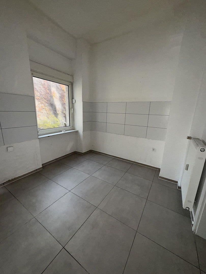 Pronájem bytu 3+1 60 m², Riedfeldstraße 87, Mannheim, Bádensko-Württembersko Pronájem bytu 3+1 60 m², Riedfeldstraße 87, Mannheim, Bádensko-Württembersko