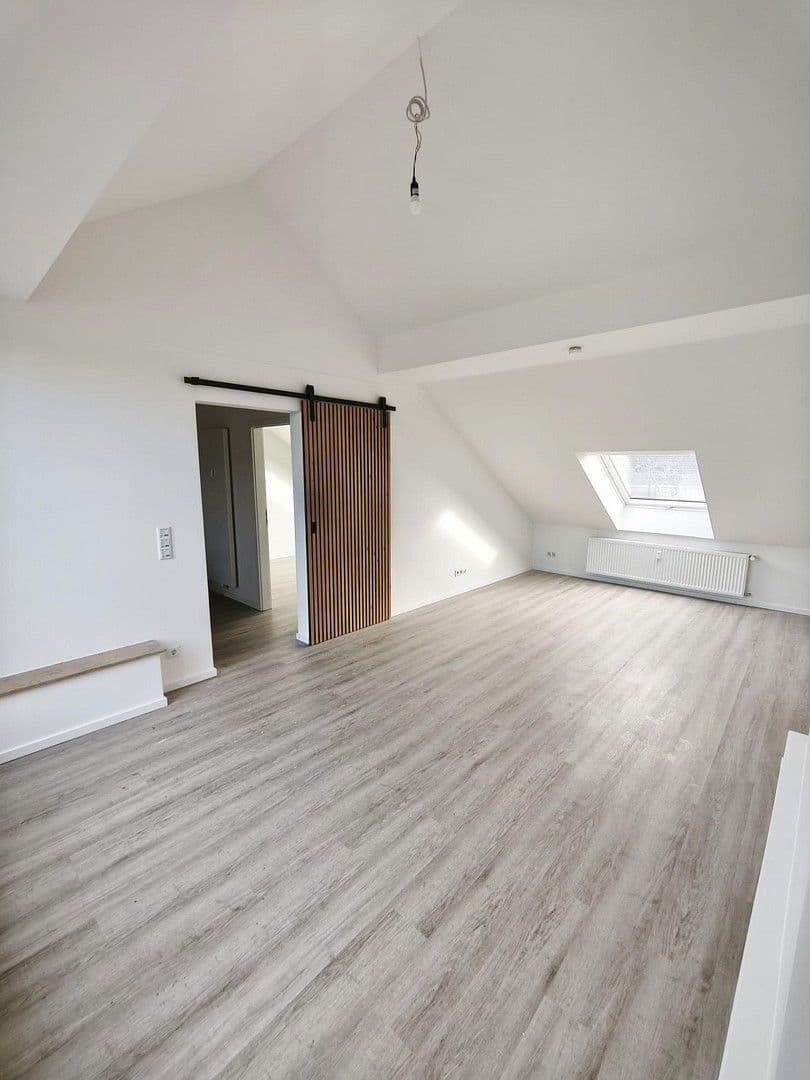 Pronájem bytu 2+1 55 m², Alemannenstraße 40, Neuss, Severní Porýní-Vestfálsko Pronájem bytu 2+1 55 m², Alemannenstraße 40, Neuss, Severní Porýní-Vestfálsko