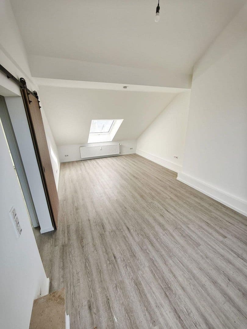 Pronájem bytu 2+1 55 m², Alemannenstraße 40, Neuss, Severní Porýní-Vestfálsko Pronájem bytu 2+1 55 m², Alemannenstraße 40, Neuss, Severní Porýní-Vestfálsko