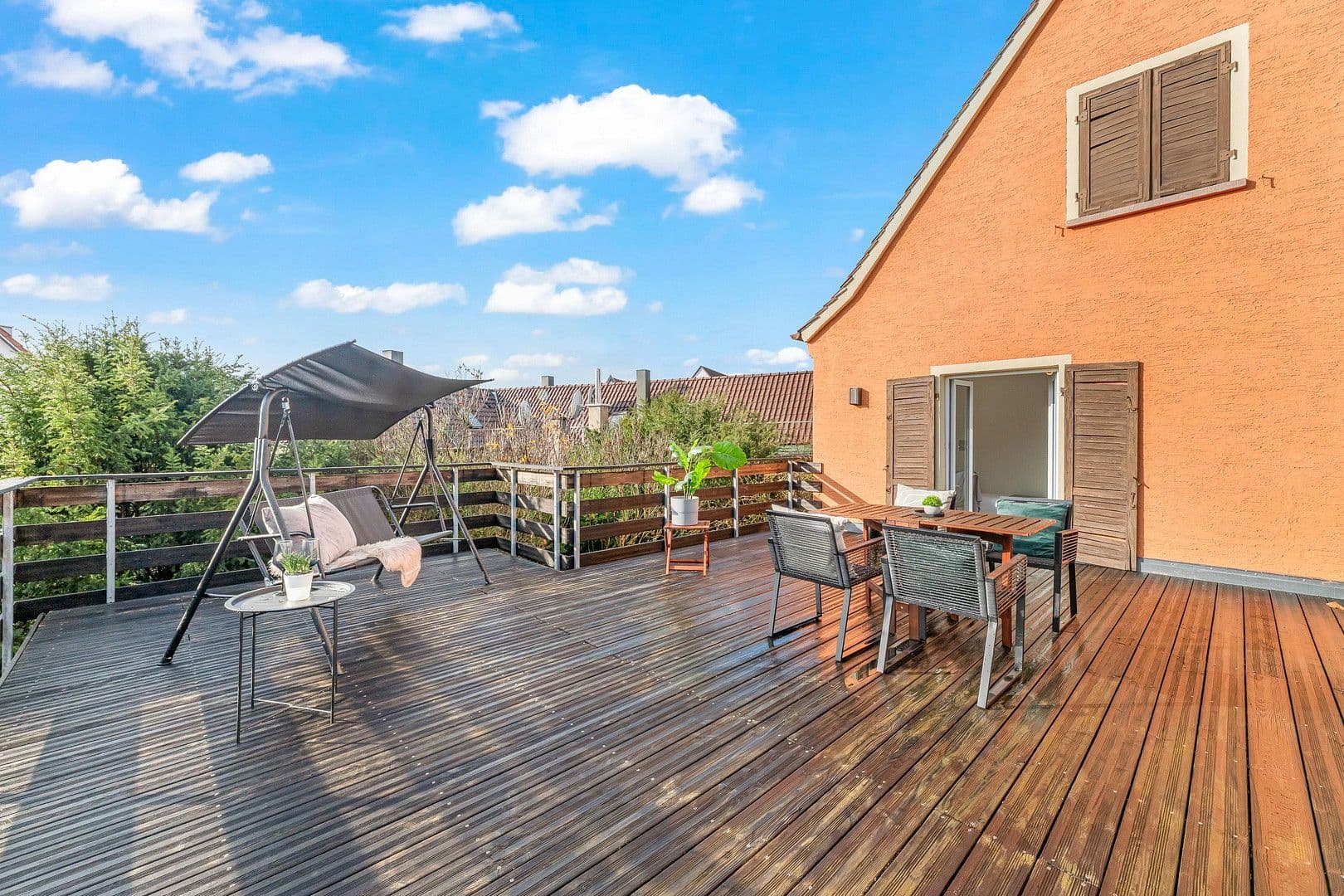 Prodej bytu 5+1 128 m², Leonberg, Bádensko-Württembersko Prodej bytu 5+1 128 m², Leonberg, Bádensko-Württembersko