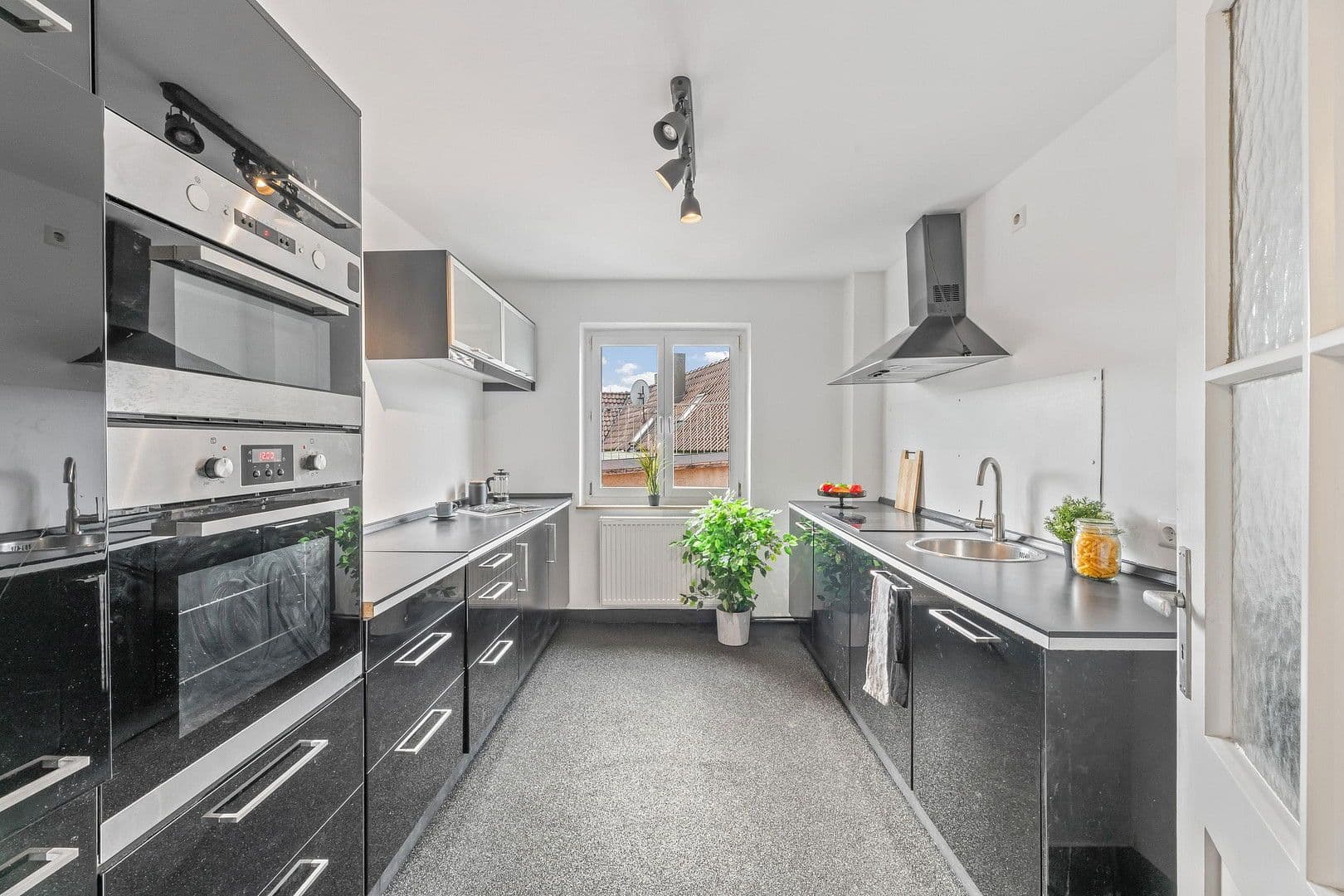 Prodej bytu 5+1 128 m², Leonberg, Bádensko-Württembersko Prodej bytu 5+1 128 m², Leonberg, Bádensko-Württembersko