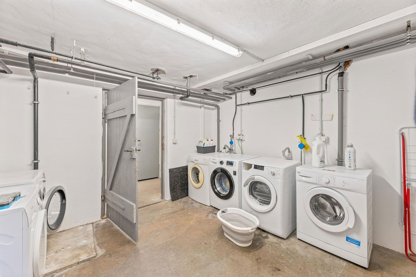 Prodej bytu 5+1 128 m², Leonberg, Bádensko-Württembersko Prodej bytu 5+1 128 m², Leonberg, Bádensko-Württembersko