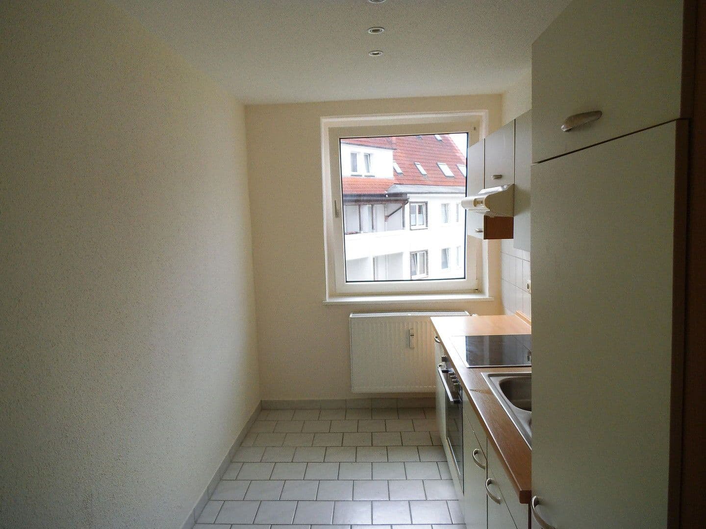 Pronájem bytu 4+1 82 m², Sadowastr. 2, Lübeck, Šlesvicko-Holštýnsko Pronájem bytu 4+1 82 m², Sadowastr. 2, Lübeck, Šlesvicko-Holštýnsko