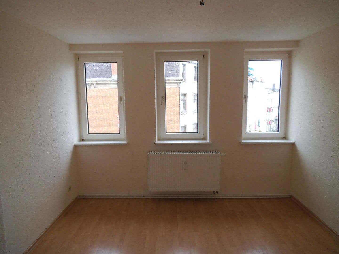 Pronájem bytu 4+1 82 m², Sadowastr. 2, Lübeck, Šlesvicko-Holštýnsko Pronájem bytu 4+1 82 m², Sadowastr. 2, Lübeck, Šlesvicko-Holštýnsko