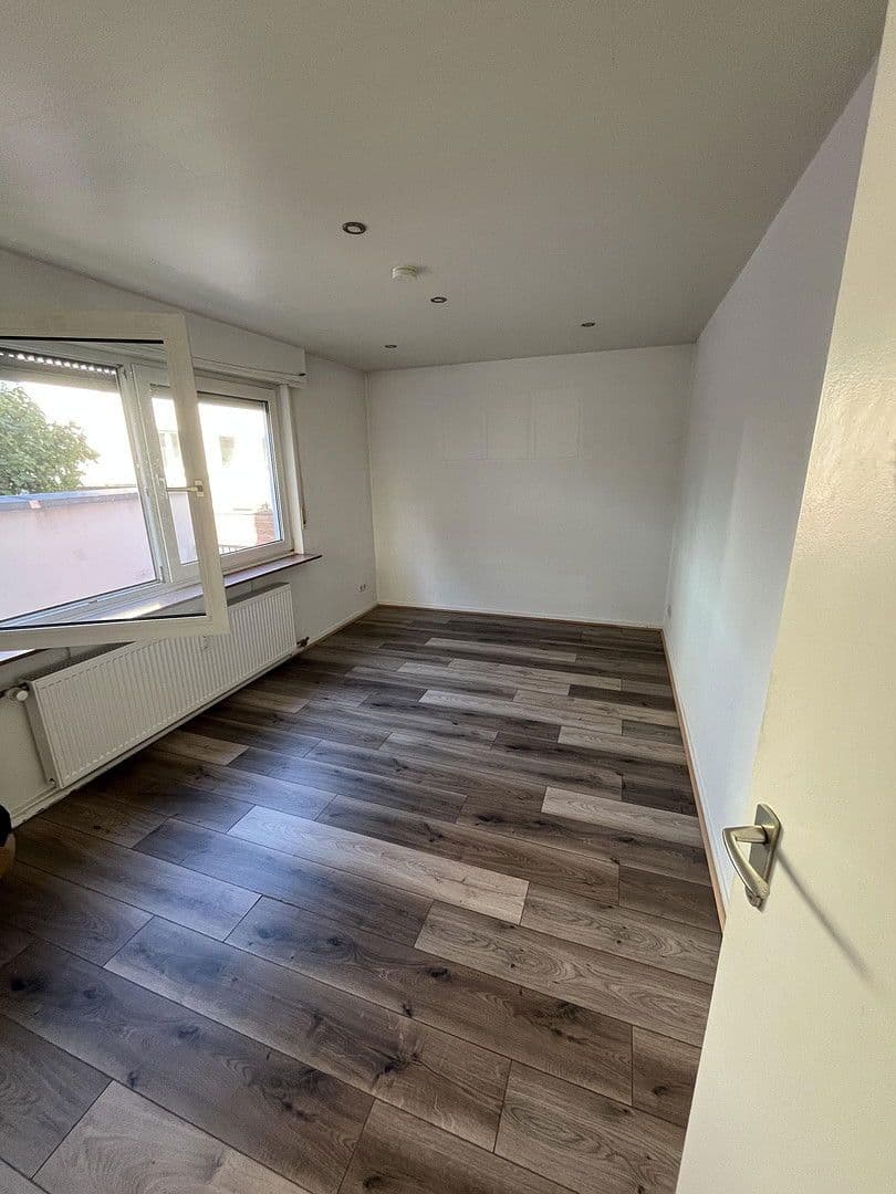 Pronájem bytu 3+1 56 m², Schützenstraße, Kaiserslautern, Porýní-Falc Pronájem bytu 3+1 56 m², Schützenstraße, Kaiserslautern, Porýní-Falc