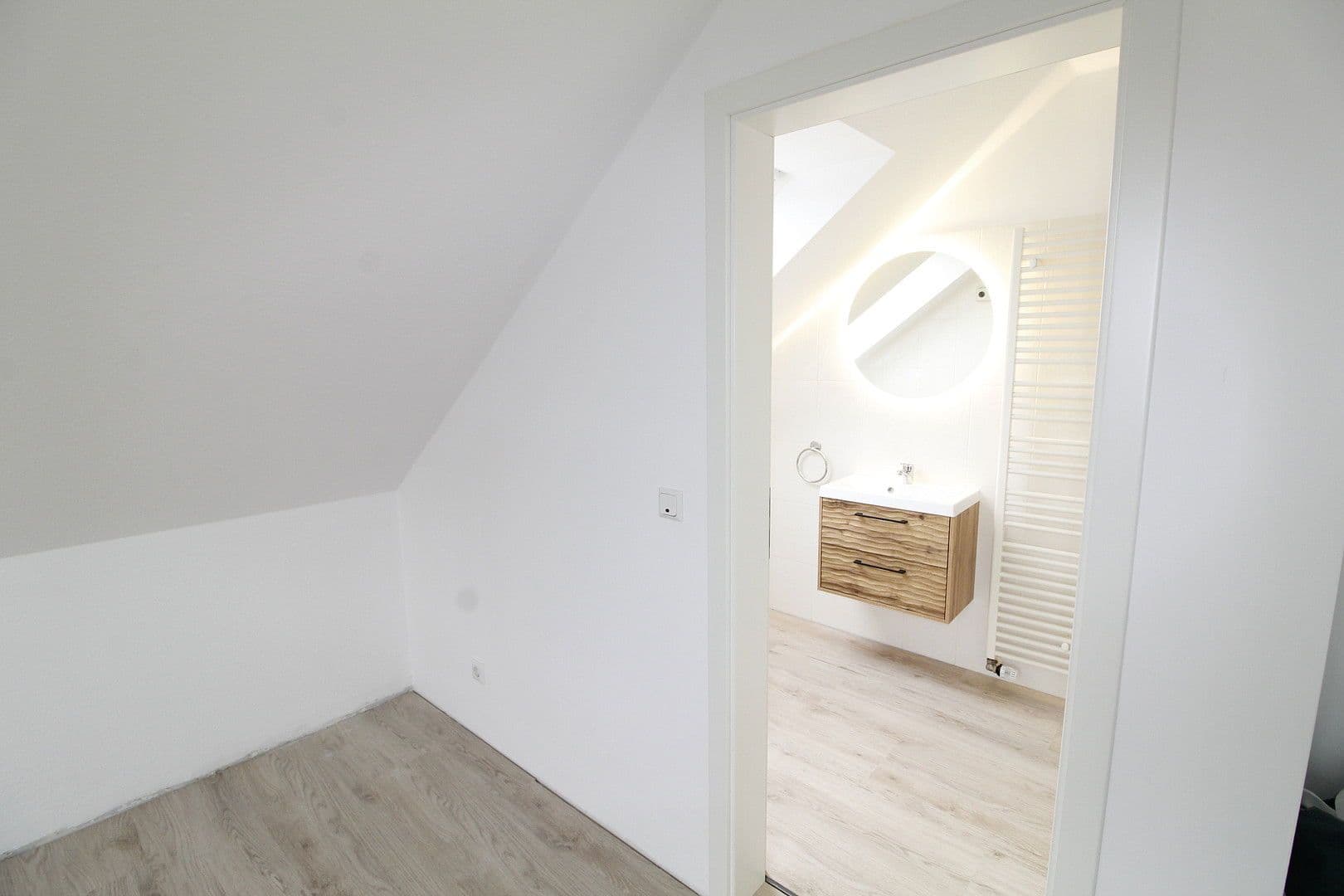 Pronájem domu 101 m², pozemek 500 m², Fichtenweg 35, Bad Fallingbostel, Dolní Sasko Pronájem domu 101 m², pozemek 500 m², Fichtenweg 35, Bad Fallingbostel, Dolní Sasko
