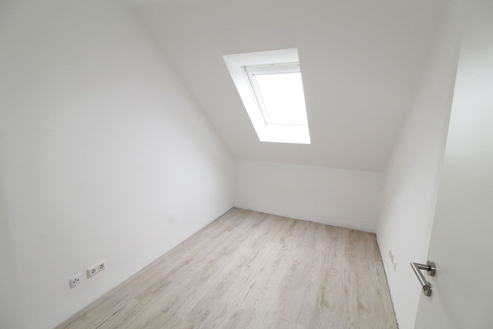 Pronájem domu 101 m², pozemek 500 m², Fichtenweg 35, Bad Fallingbostel, Dolní Sasko Pronájem domu 101 m², pozemek 500 m², Fichtenweg 35, Bad Fallingbostel, Dolní Sasko