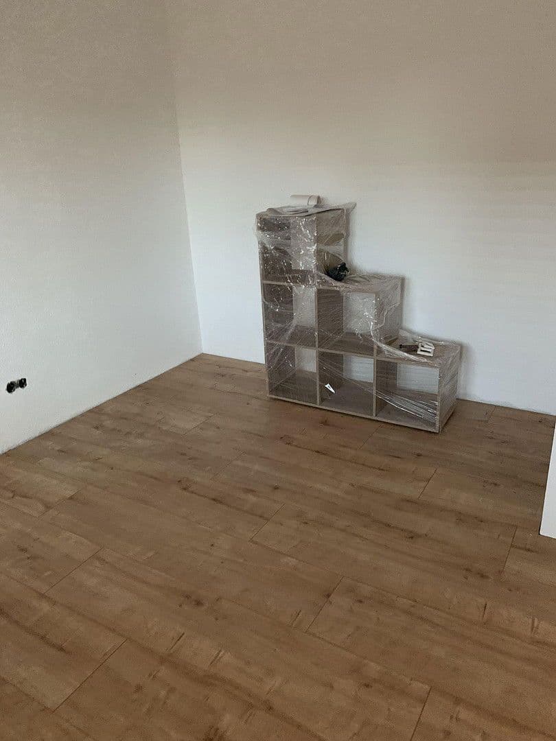 Pronájem bytu 3+1 88 m², Grubenweg 2, Zellingen, Bavorsko Pronájem bytu 3+1 88 m², Grubenweg 2, Zellingen, Bavorsko