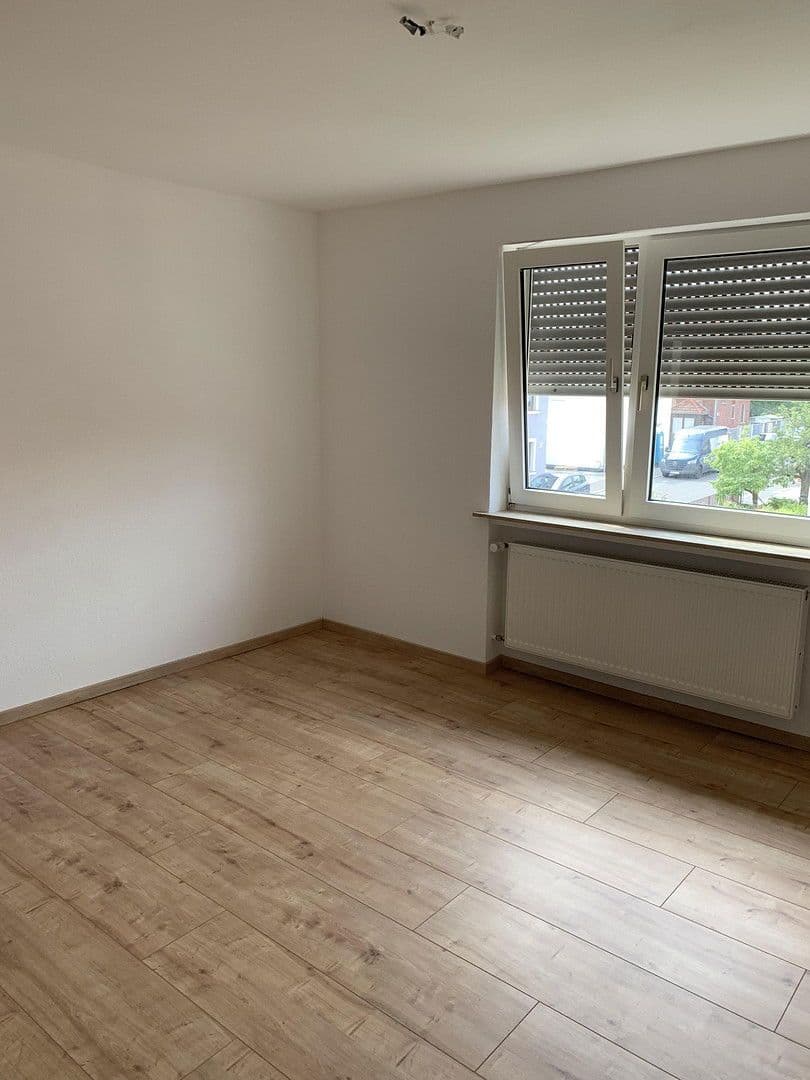 Pronájem bytu 3+1 88 m², Grubenweg 2, Zellingen, Bavorsko Pronájem bytu 3+1 88 m², Grubenweg 2, Zellingen, Bavorsko