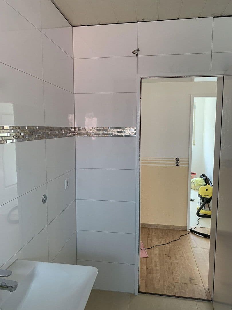 Pronájem bytu 3+1 88 m², Grubenweg 2, Zellingen, Bavorsko Pronájem bytu 3+1 88 m², Grubenweg 2, Zellingen, Bavorsko