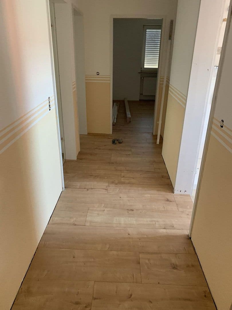 Pronájem bytu 3+1 88 m², Grubenweg 2, Zellingen, Bavorsko Pronájem bytu 3+1 88 m², Grubenweg 2, Zellingen, Bavorsko