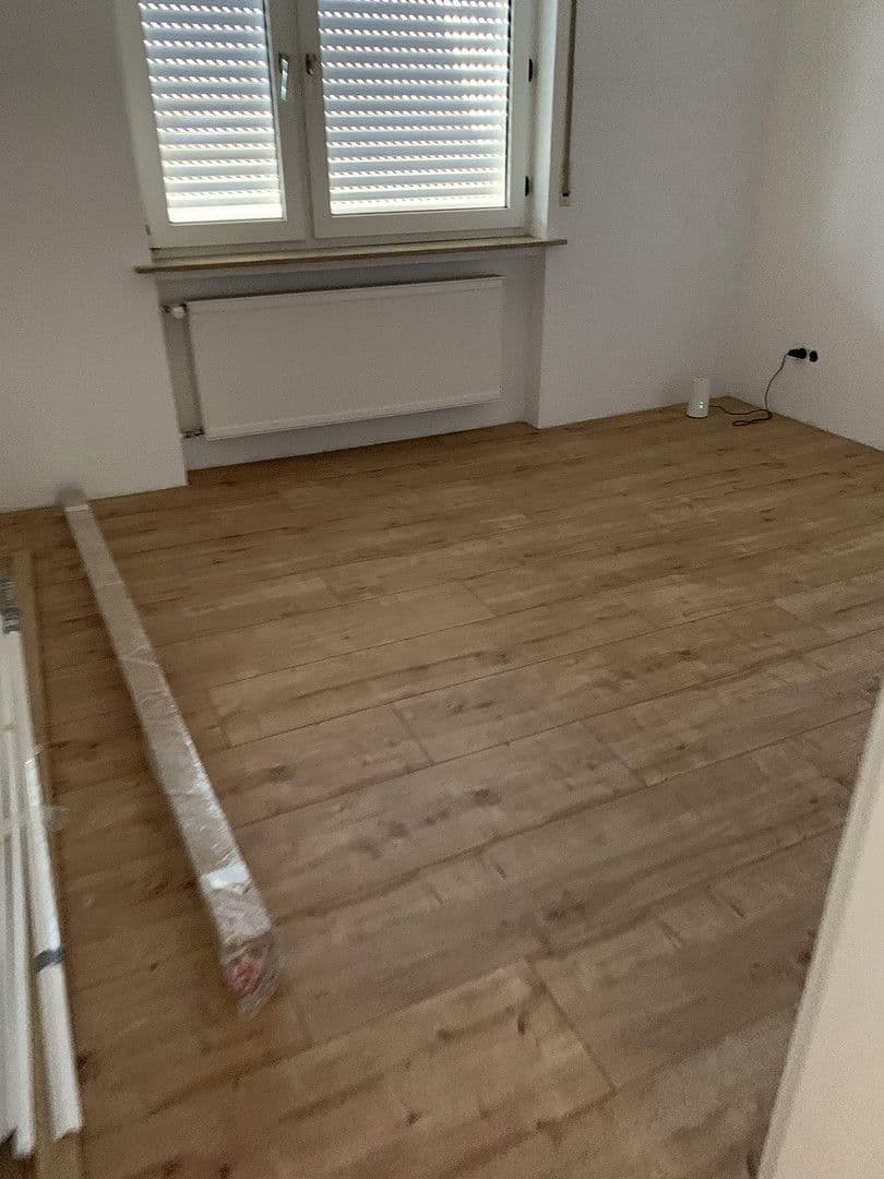 Pronájem bytu 3+1 88 m², Grubenweg 2, Zellingen, Bavorsko Pronájem bytu 3+1 88 m², Grubenweg 2, Zellingen, Bavorsko