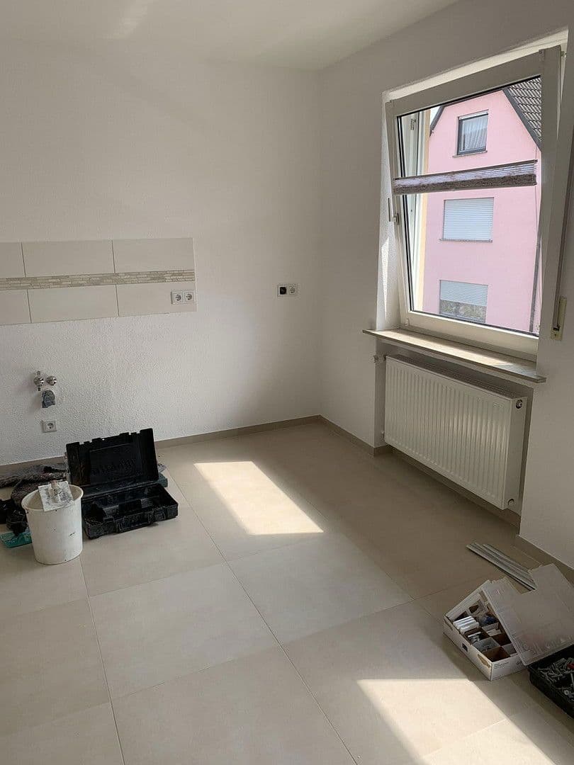 Pronájem bytu 3+1 88 m², Grubenweg 2, Zellingen, Bavorsko Pronájem bytu 3+1 88 m², Grubenweg 2, Zellingen, Bavorsko