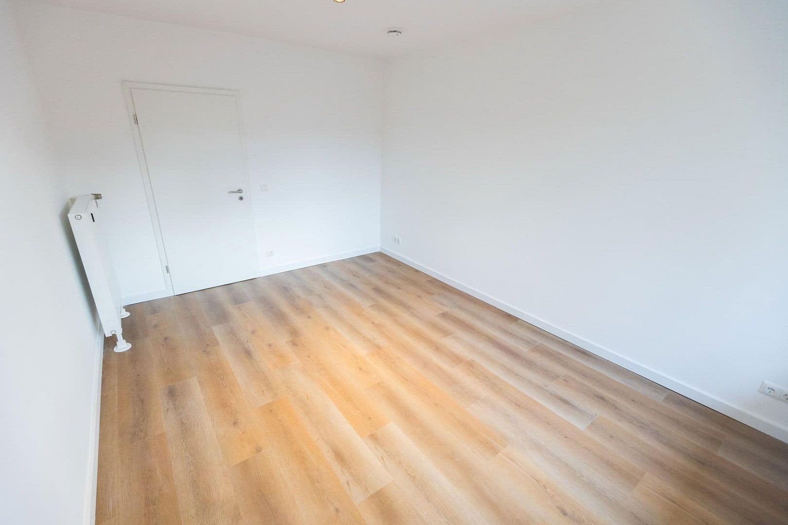 Pronájem bytu 3+1 68 m², Maybachstraße 65, Hamburg, Hamburg Pronájem bytu 3+1 68 m², Maybachstraße 65, Hamburg, Hamburg