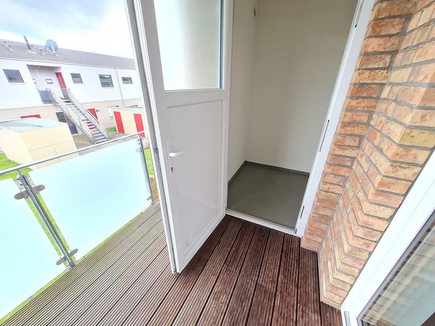 Prodej bytu 3+1 91 m², Albert-Johannsen-Ring 20, Husum, Šlesvicko-Holštýnsko Prodej bytu 3+1 91 m², Albert-Johannsen-Ring 20, Husum, Šlesvicko-Holštýnsko