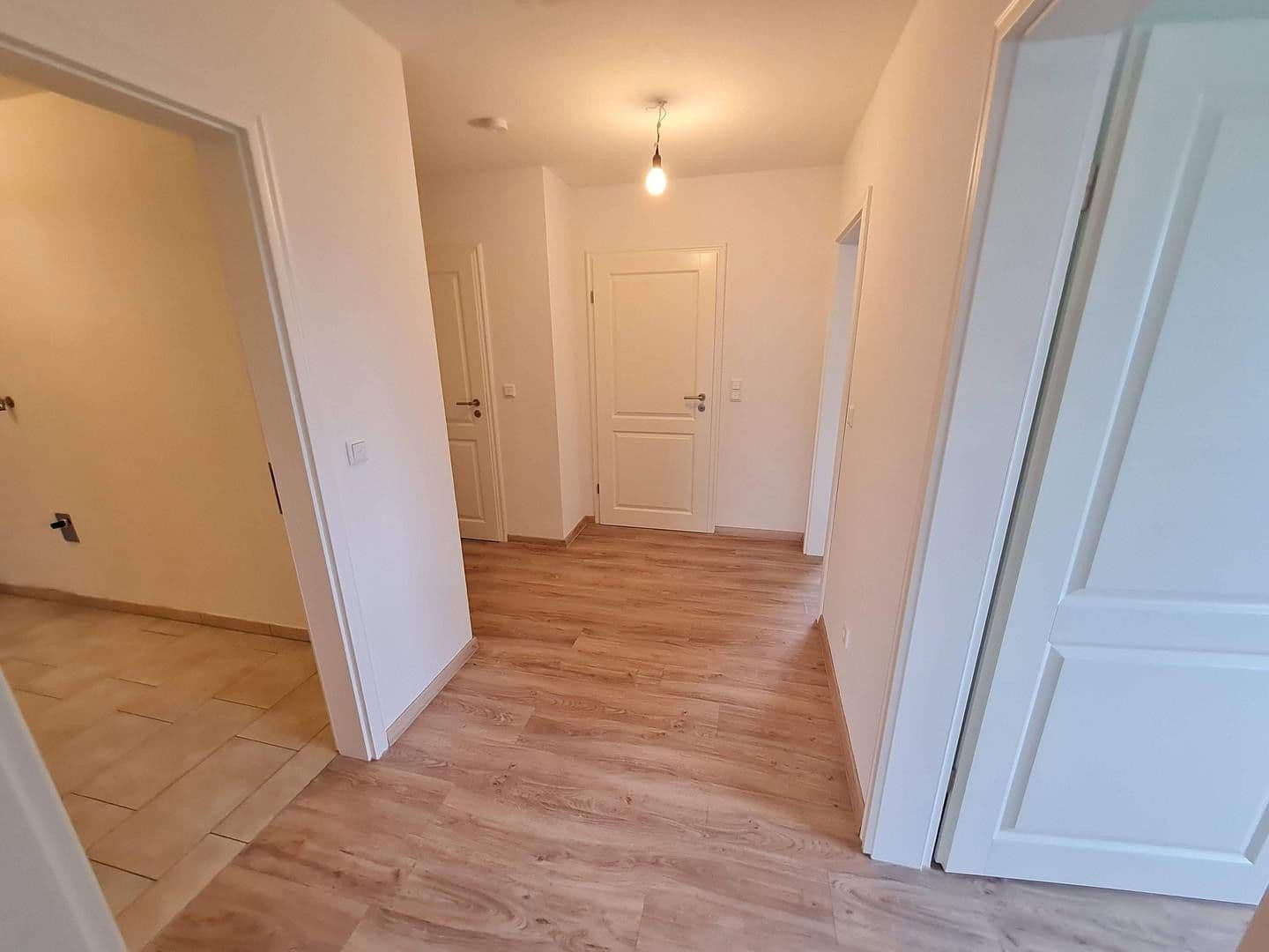 Prodej bytu 3+1 91 m², Albert-Johannsen-Ring 20, Husum, Šlesvicko-Holštýnsko Prodej bytu 3+1 91 m², Albert-Johannsen-Ring 20, Husum, Šlesvicko-Holštýnsko
