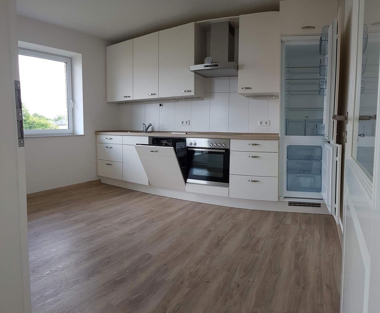 Prodej bytu 3+1 91 m², Albert-Johannsen-Ring 20, Husum, Šlesvicko-Holštýnsko Prodej bytu 3+1 91 m², Albert-Johannsen-Ring 20, Husum, Šlesvicko-Holštýnsko