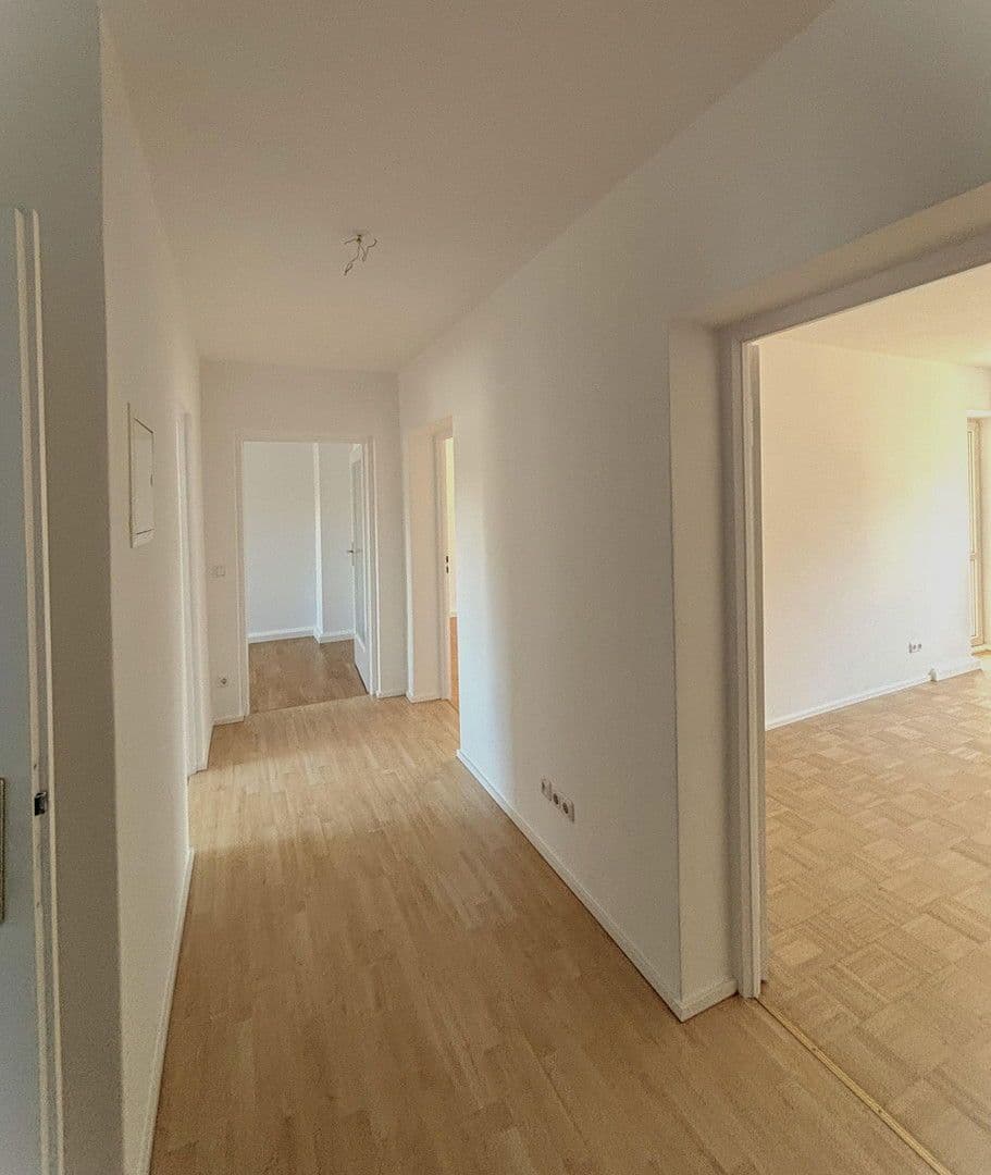 Pronájem bytu 3+1 69 m², Wallenstein. 19a, München, Bavorsko Pronájem bytu 3+1 69 m², Wallenstein. 19a, München, Bavorsko