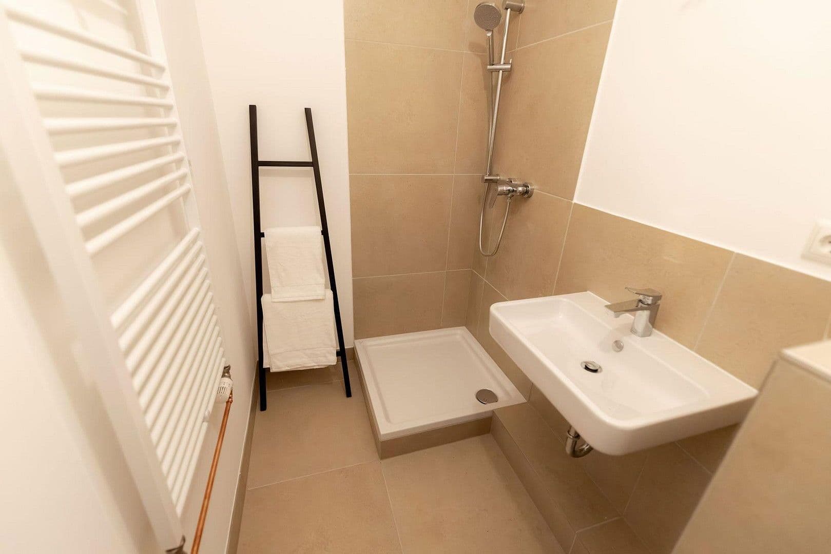 Prodej domu 93 m², pozemek 480 m², Hamburg, Hamburg Prodej domu 93 m², pozemek 480 m², Hamburg, Hamburg