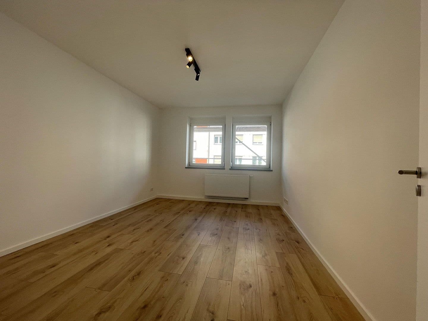 Pronájem bytu 3+1 78 m², Kleiststraße, Ingolstadt, Bavorsko Pronájem bytu 3+1 78 m², Kleiststraße, Ingolstadt, Bavorsko