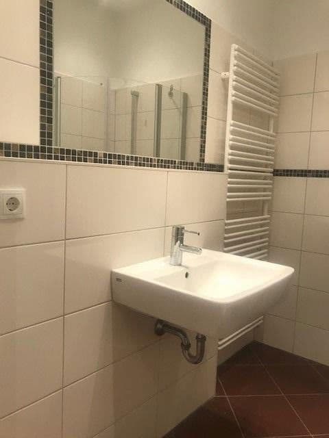 Pronájem bytu 3+1 70 m², Engelmannstraße 6, Leipzig, Sasko Pronájem bytu 3+1 70 m², Engelmannstraße 6, Leipzig, Sasko