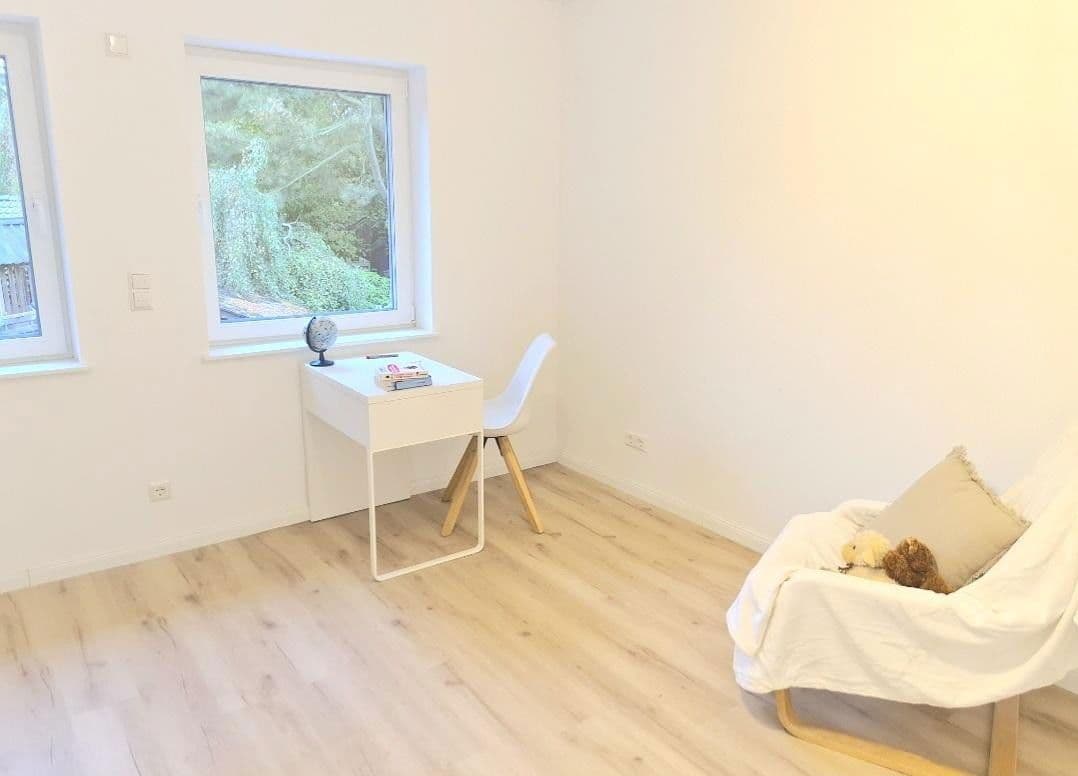 Prodej domu 110 m², pozemek 126 m², Elstorfer Ring, Hamburg, Hamburg Prodej domu 110 m², pozemek 126 m², Elstorfer Ring, Hamburg, Hamburg