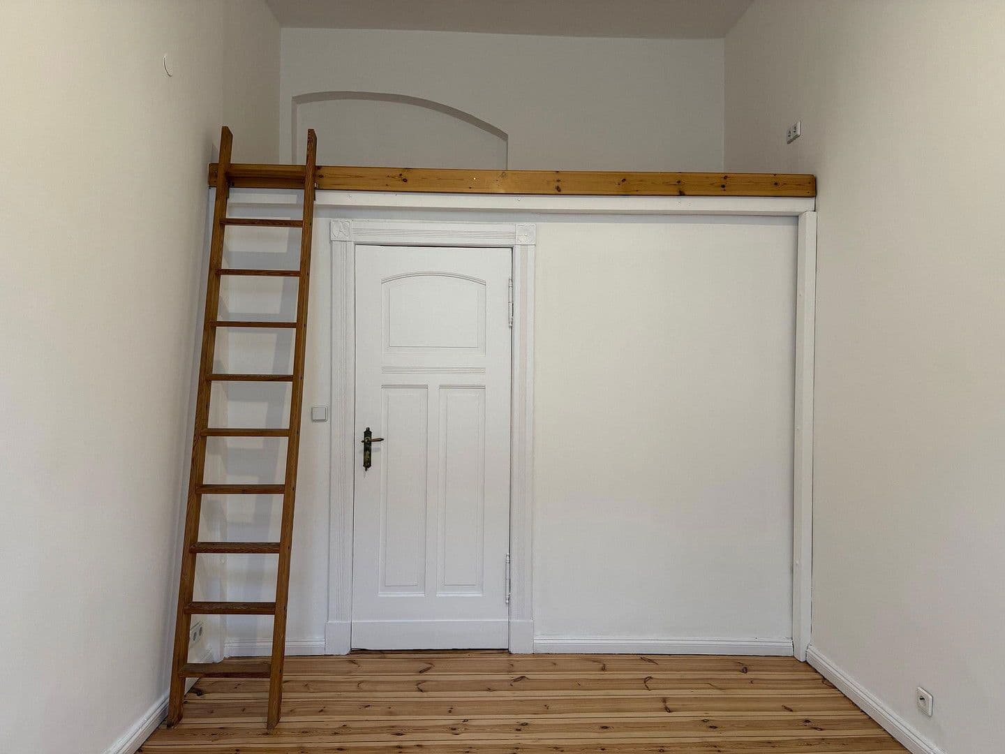 Prodej bytu 2+1 57 m², Berlin, Berlín Prodej bytu 2+1 57 m², Berlin, Berlín