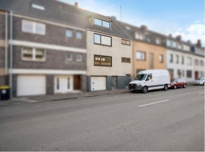 Prodej domu 183 m², pozemek 293 m², Mönchengladbach, Severní Porýní-Vestfálsko Prodej domu 183 m², pozemek 293 m², Mönchengladbach, Severní Porýní-Vestfálsko