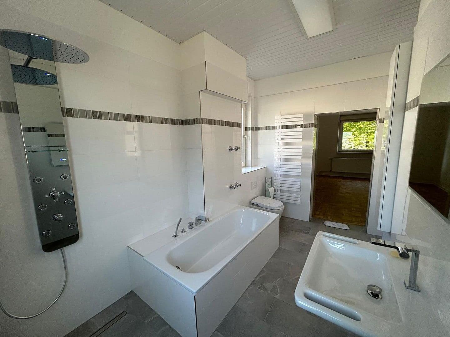 Pronájem bytu 3+1 100 m², Berlin, Berlín Pronájem bytu 3+1 100 m², Berlin, Berlín