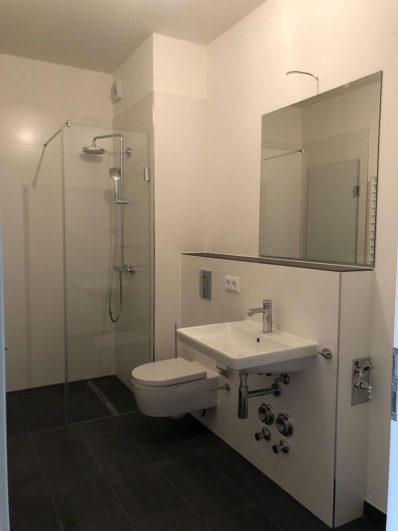 Pronájem bytu 2+1 58 m², Gabriele-Tergit-Promenade 21, Berlin, Berlín Pronájem bytu 2+1 58 m², Gabriele-Tergit-Promenade 21, Berlin, Berlín