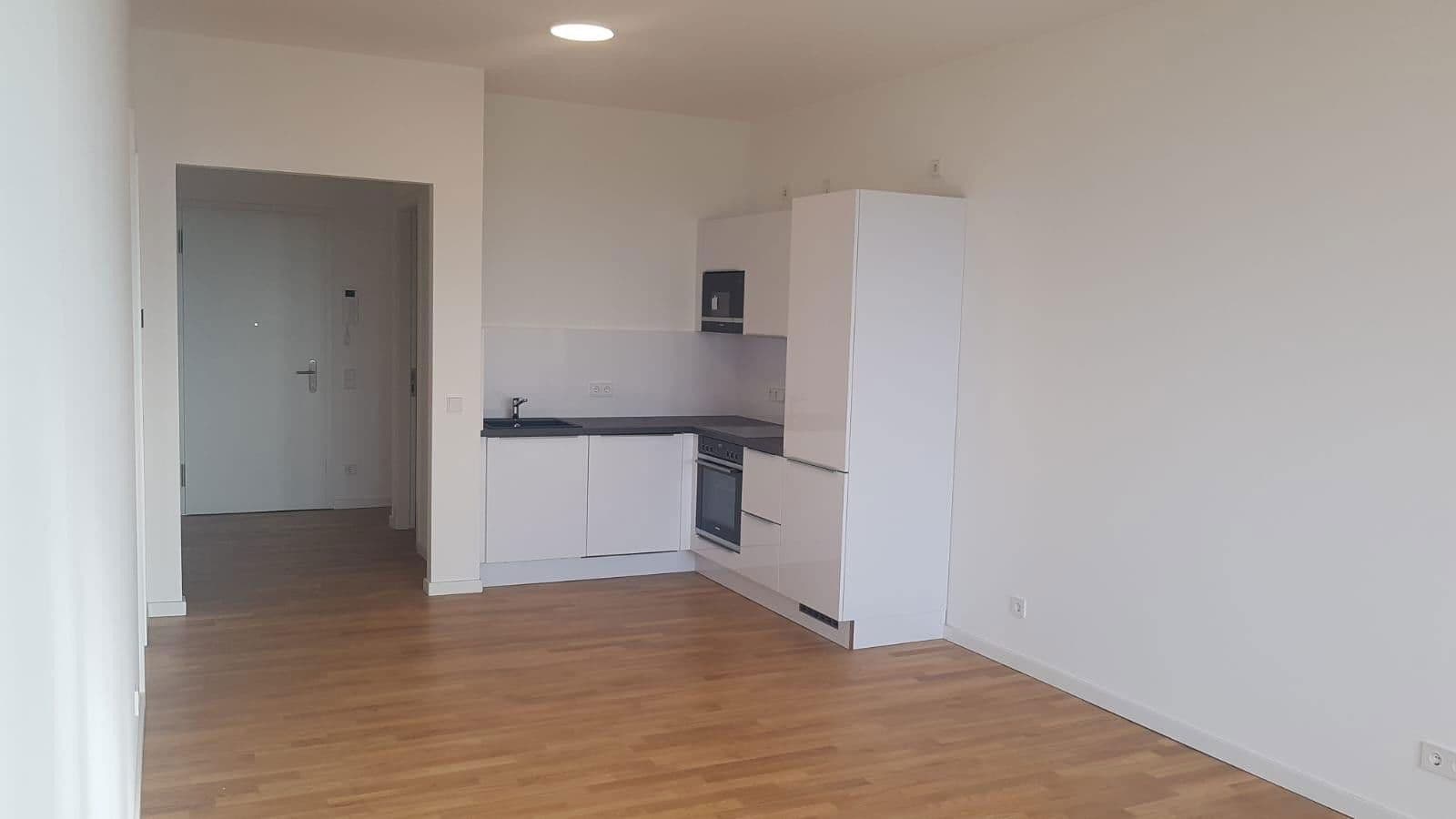Pronájem bytu 2+1 58 m², Gabriele-Tergit-Promenade 21, Berlin, Berlín Pronájem bytu 2+1 58 m², Gabriele-Tergit-Promenade 21, Berlin, Berlín