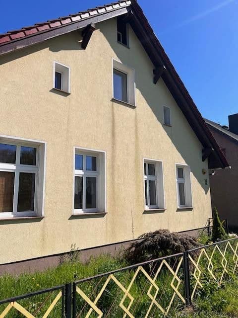 Prodej domu 120 m², pozemek 795 m², Falkenberg 12, Briesen (Mark), Braniborsko Prodej domu 120 m², pozemek 795 m², Falkenberg 12, Briesen (Mark), Braniborsko