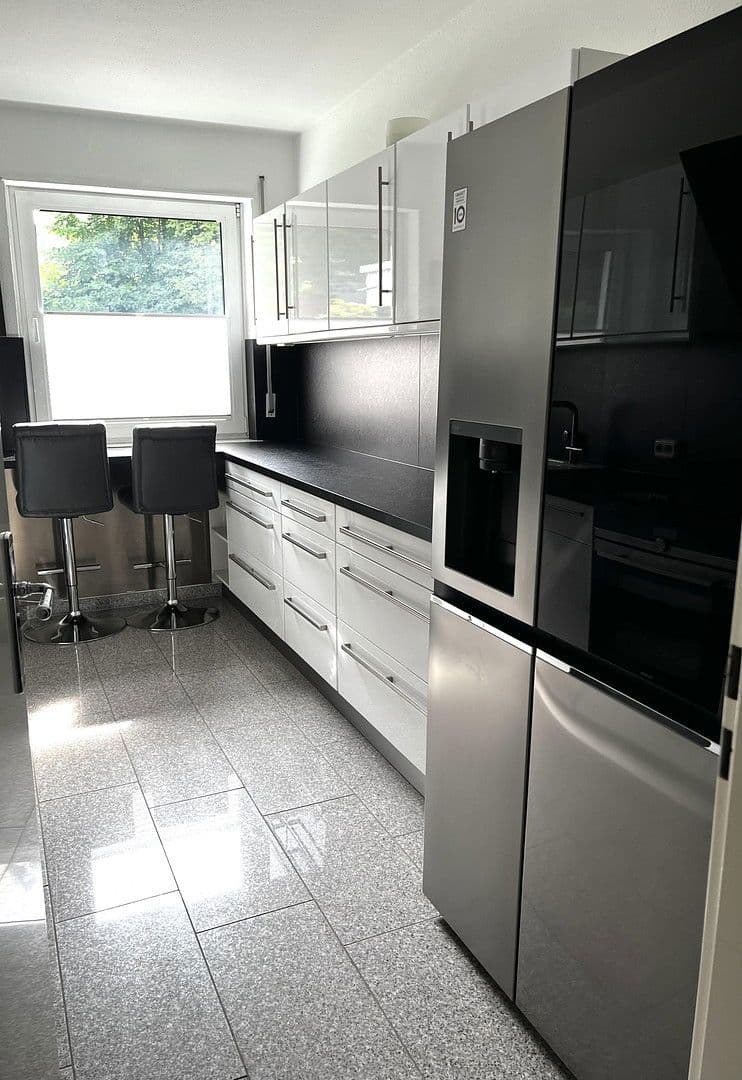 Prodej bytu 4+1 111 m², Moselstrasse , 9, Essen, Severní Porýní-Vestfálsko Prodej bytu 4+1 111 m², Moselstrasse , 9, Essen, Severní Porýní-Vestfálsko