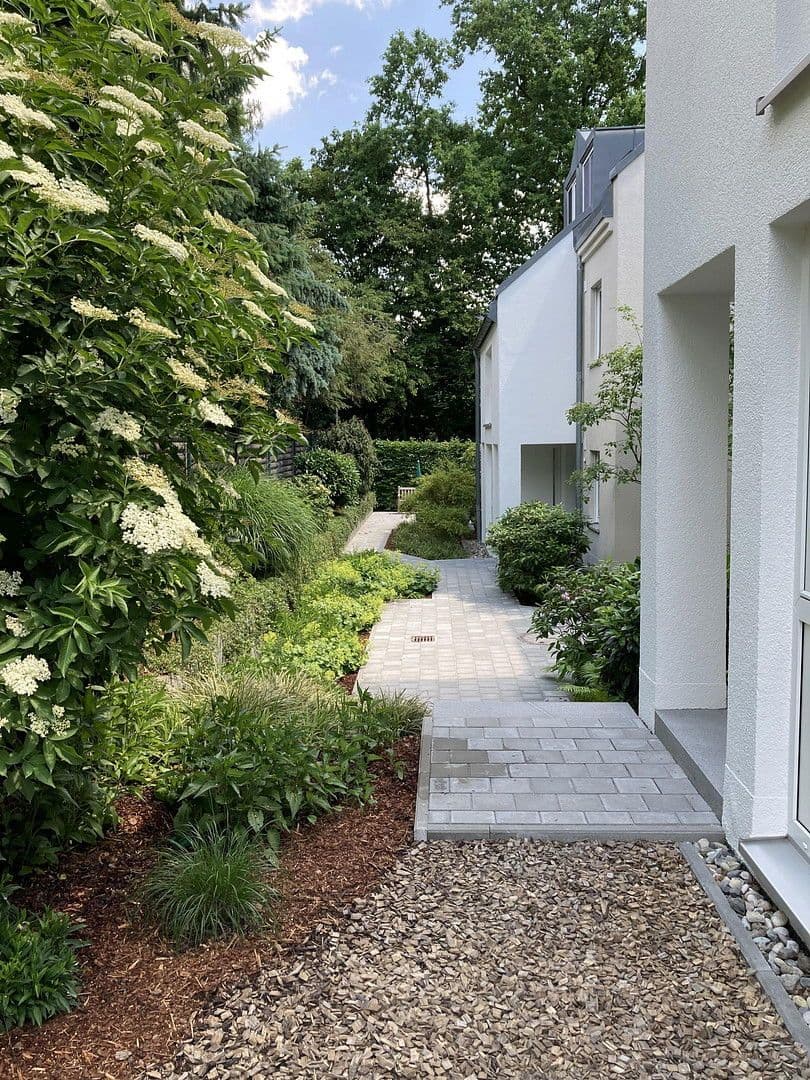 Pronájem bytu 3+1 100 m², Halevistr. 29, Fürth, Bavorsko Pronájem bytu 3+1 100 m², Halevistr. 29, Fürth, Bavorsko